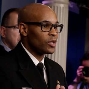 Главный хирург США описал ситуацию с коронавирусом словами «все станет плохо»