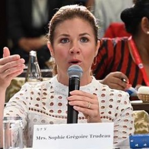 Жена канадского премьера излечилась от коронавируса