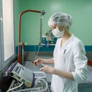 Люди выздоравливают от коронавируса. Как? И почему мы тогда так его боимся? Отвечает главный инфекционист края