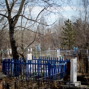 «В основном прощаются на открытом воздухе»: как проходят похороны в период коронавируса