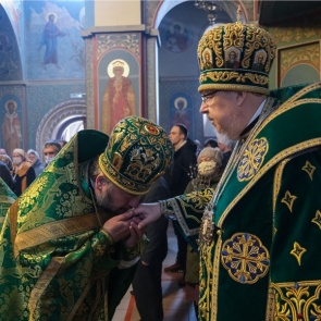 Красноярские храмы не будут закрывать на Пасху. Но верующих просят не приходить