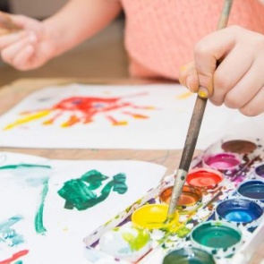 Театр кукол «Сказка» объявляет онлайн-конкурс рисунков «Рисуем сказку»