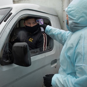 Названы проявляющиеся на коже симптомы коронавируса