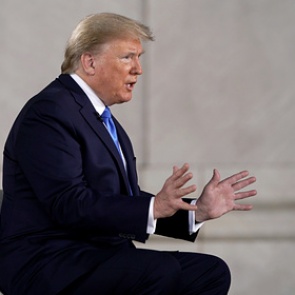 Трамп обозначил сроки появления вакцины от коронавируса