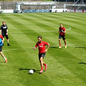 ФИФА увеличила количество замен из-за эпидемии коронавируса