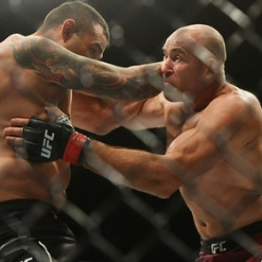 Олейник прокомментировал запрет на показ его боя на Украине