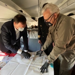 Губернатор вылетел в Северо-Енисейский район, где произошла вспышка коронавируса у вахтовиков