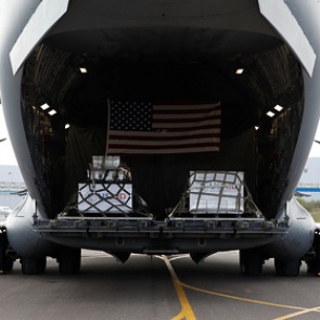 США раскрыли точную дату отправки новой партии аппаратов ИВЛ в Россию