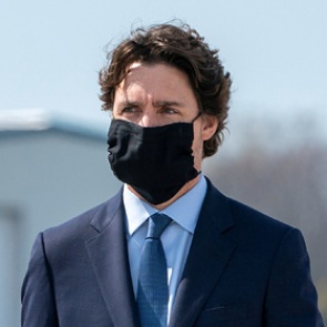 Премьер Канады прокомментировал беспорядки в США долгим молчанием