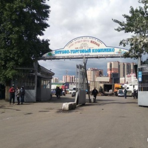 Рынок «Южный» на Шахтеров закрывают из-за коронавируса у торговцев