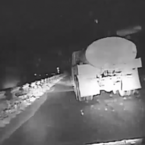 В Балахтинском районе полиция со стрельбой задержала пьяного водителя молоковоза