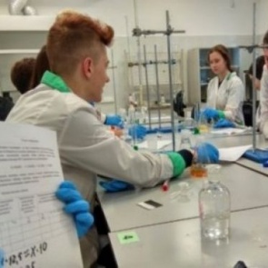 Учебный год 2020-2021: МОУ Лицей №1 приглашает будущих десятиклассников поступить в специализированные классы