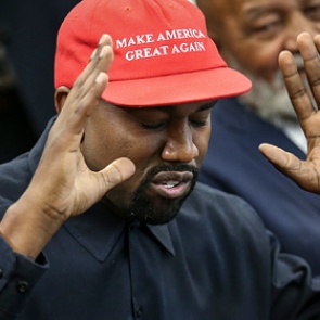 Канье Уэст заявил об убийстве Майкла Джексона