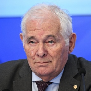 Рошаль назвал эпидемию коронавируса «репетицией биологической войны»