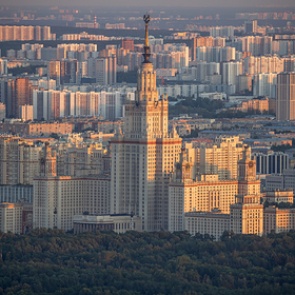 Больше ста родственников чиновников поступили в российские вузы без конкурса