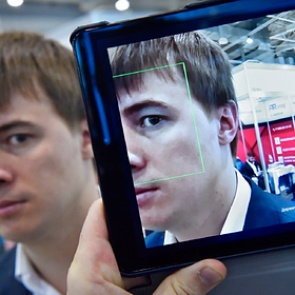 Россияне смогут получить кредиты при помощи лица